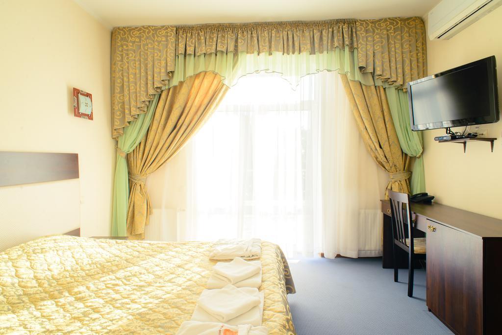 Petrovskyi Brovar Brovary Rom bilde