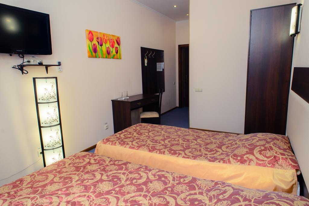 Petrovskyi Brovar Brovary Rom bilde