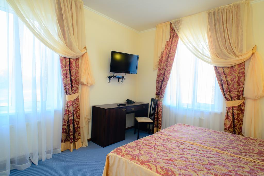 Petrovskyi Brovar Brovary Rom bilde